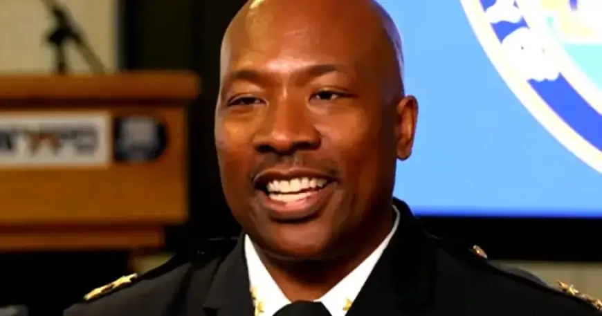 Heroic NYPD Officer Pursues Gracie Mansion Bomb Suspect with Single Focus