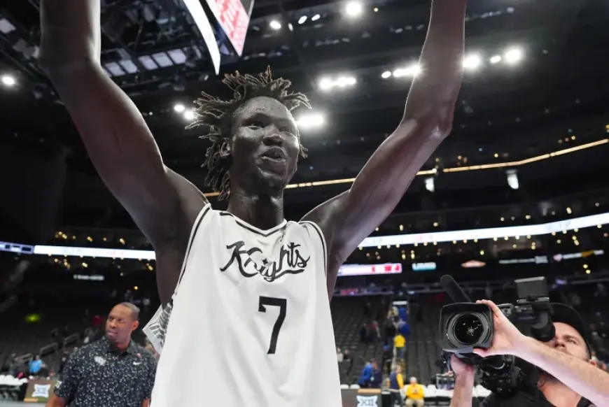 Wes Miller watches Cincinnati’s late slip as UCF’s rally trend sharpens