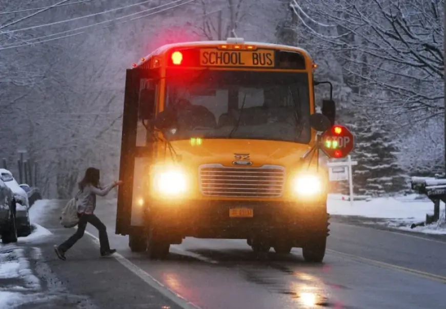 Students in Laval and Samares face changed Transport Scolaire plans