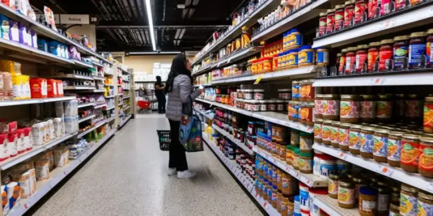 Wealthy Increase Spending, While Others Trim Expenses.