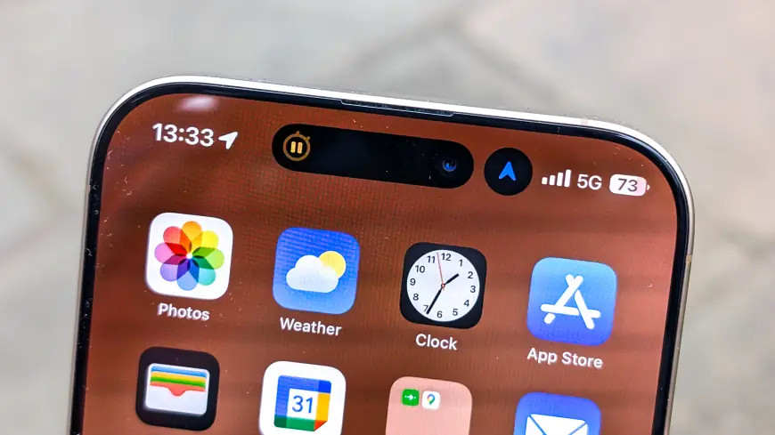 iPhone 18 Pro Max Leaks Point to Under-Display Face ID and a Fall 2026 Launch