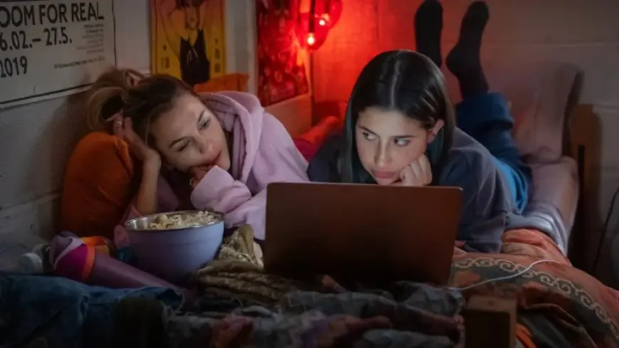 Adam Sandler vs. Sadie Sandler: From Uncut Gems’ Panic to Roommates’ Intimacy