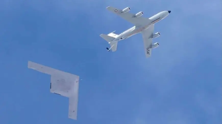 B-21 Raider Refueling Test Draws Attention, but Air Force Stops Short of Confirming Fuel Transfer