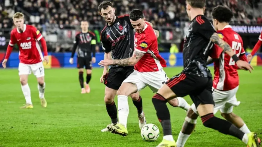 Troy Parrott’s form lifts Ireland hopes as Hallgrimsson weighs alternatives