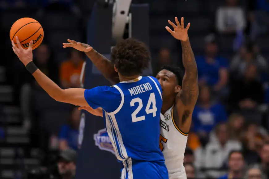 Kentucky Holds Off Missouri in SEC Tournament as Otega Oweh, Denzel Aberdeen Deliver Late