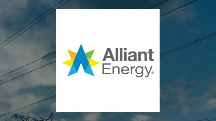 Alliant Energy: Analyst Cuts vs. Target Hikes reveal a split outlook