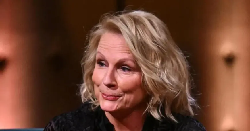 Jennifer Saunders’s story sets Claudia Winkleman and her new chat show apart