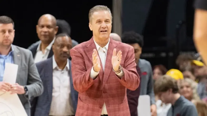 Arkansas Wins in OT Without Darius Acuff Jr as Calipari Reaches 900 Career Victories