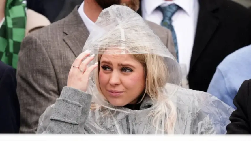 Met Office Winter Weather Warning: Wintry Conditions, Snow Showers and Strong Winds Hit Parts Of UK