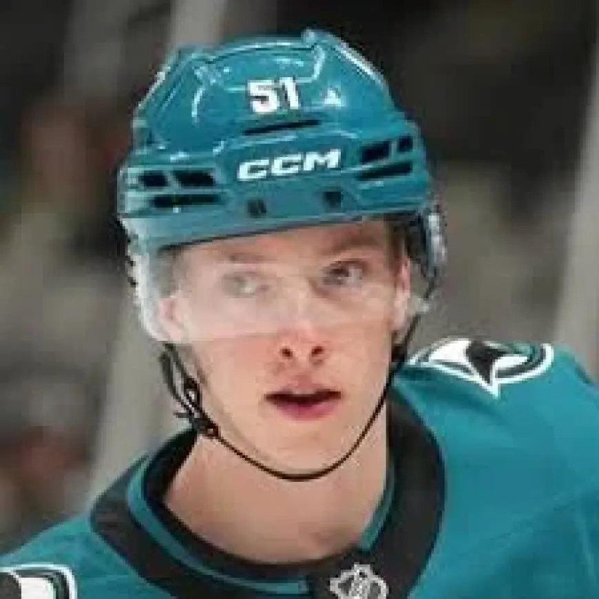 Collin Graf Nets Shorthanded Goal Against Bruins Sparks 4-2 Win