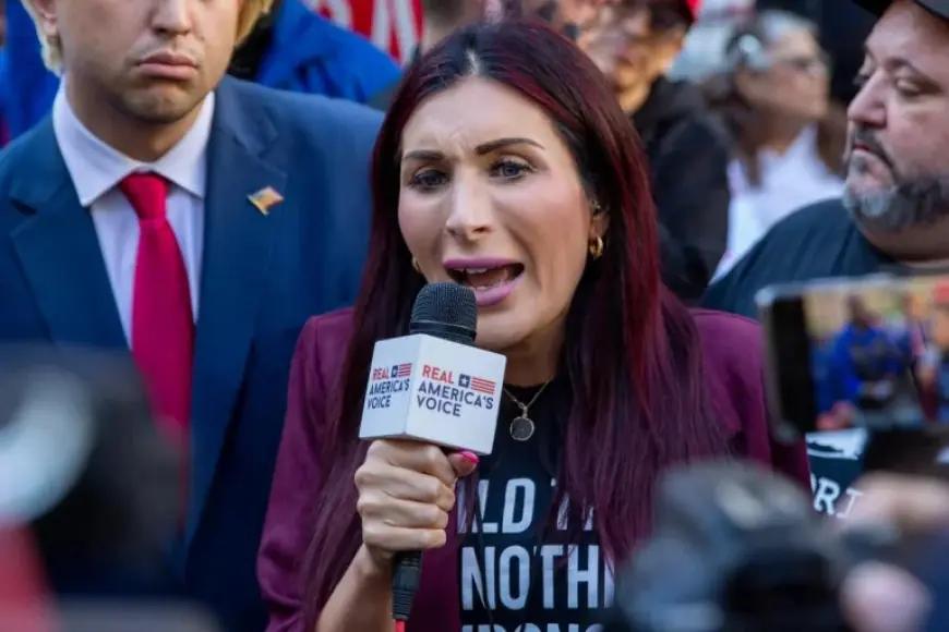Laura Loomer Confronted Over Anti‑Indian Posts, Apologises During New Delhi Conclave