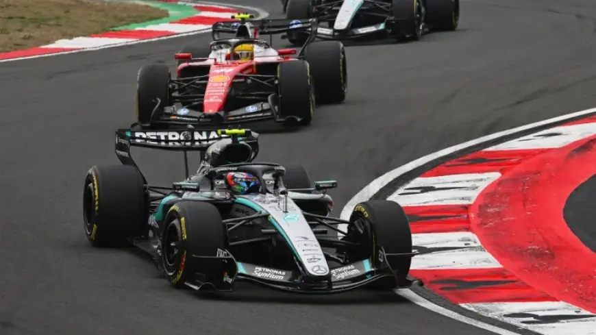 Antonelli F1 Holds Lead in Chaotic Chinese Grand Prix After Early Drama