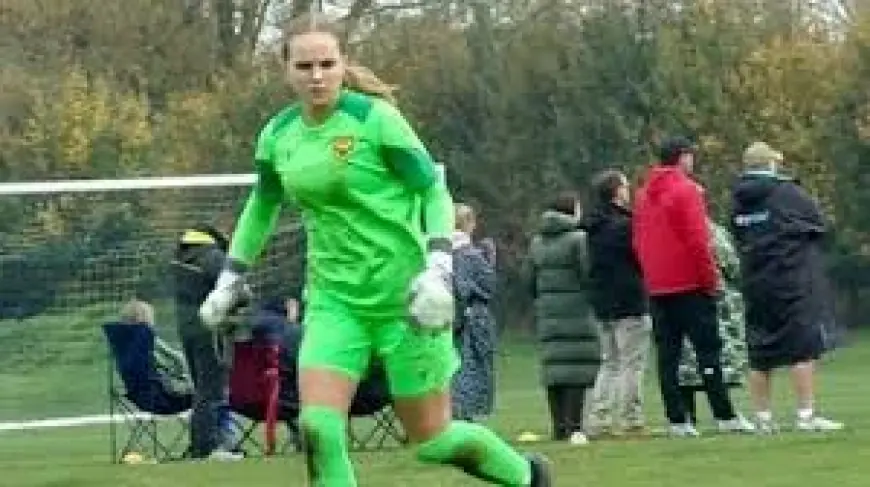 Oxford United Teenager Amelia Aplin Dies After Collapsing During Academy Match