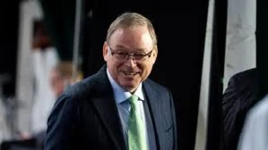 Kevin Hassett in U.S. Outlook Triggers Fresh Debate Over AI-Driven Growth