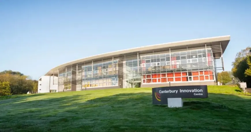 Two University Of Kent Students Die in Meningitis Outbreak; 11 Hospitalized