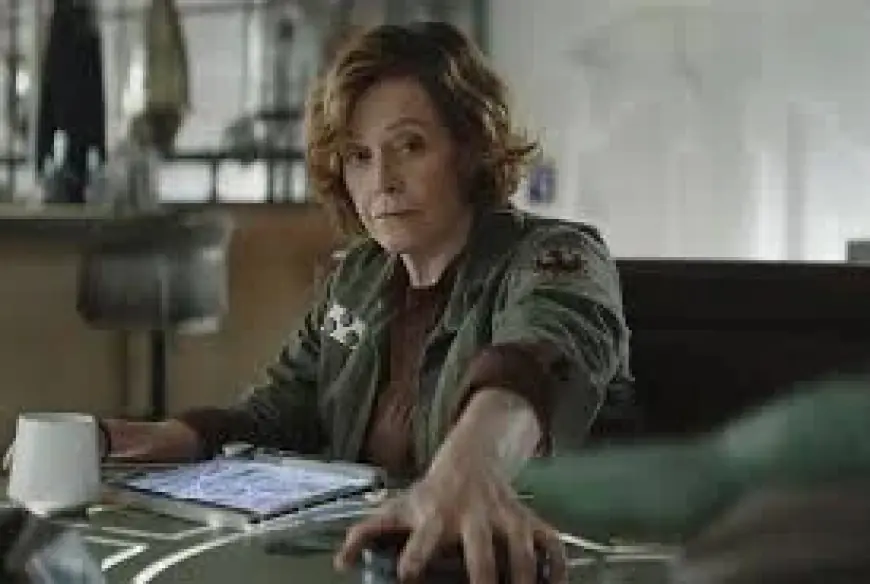 Sigourney Weaver Teases Colonel Ward’s Hidden Princess Leia Connection in ‘The Mandalorian and Grogu’