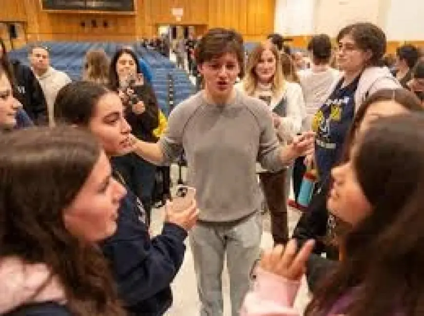 American Idol Spotlight Puts Jesse Findling and a Binghamton University Student Back in the Local News