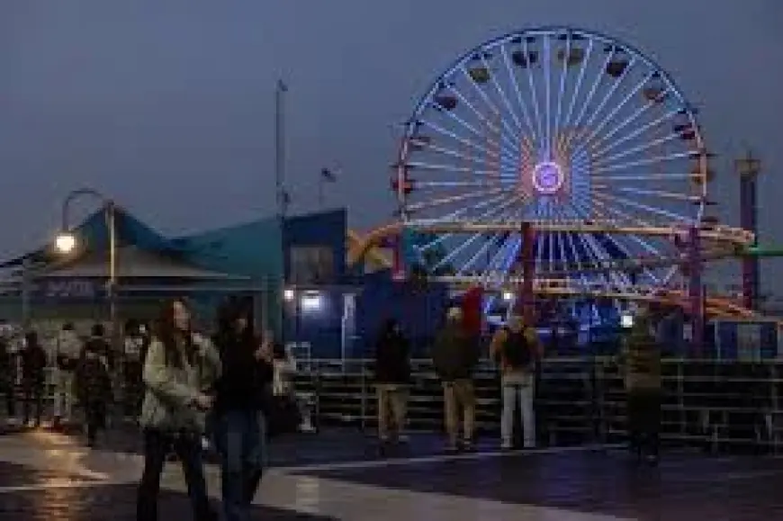 Santa Monica Pier Shooting in California Leaves Two Wounded and an 18-Year-Old Arrested