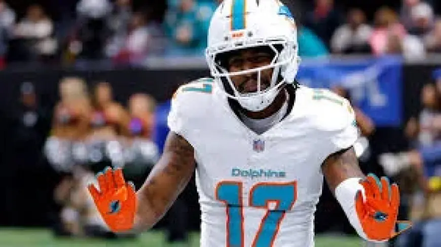 Waddle Trade Report: Broncos Linked to Blockbuster Deal for Dolphins Wide Receiver