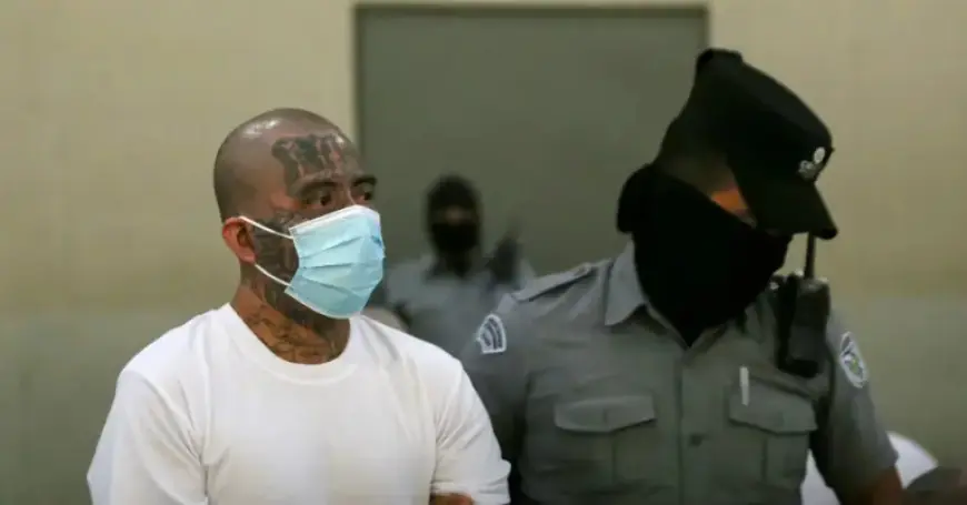 El Salvador Amends Constitution to Permit Life Sentences