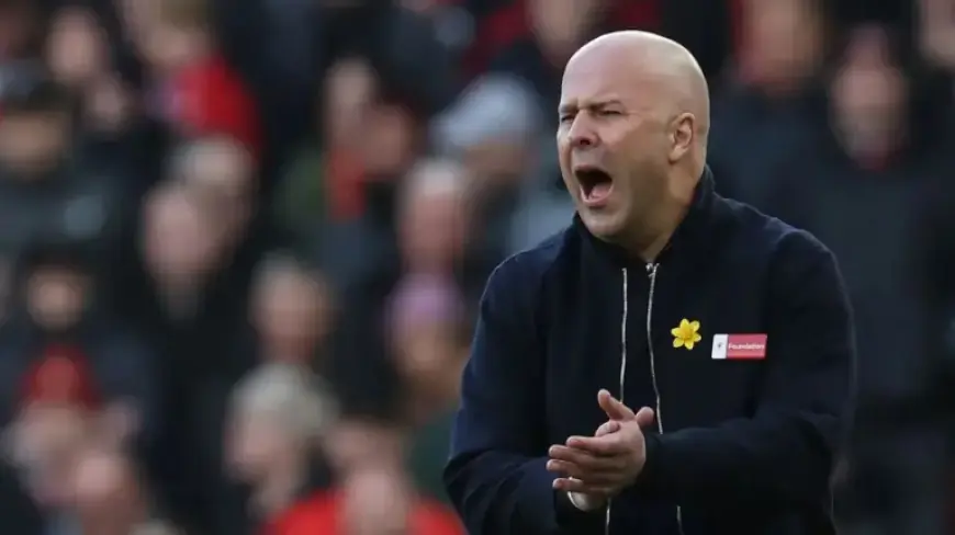 Ex-Liverpool Star Criticizes Arne Slot’s Decisions Against Tottenham