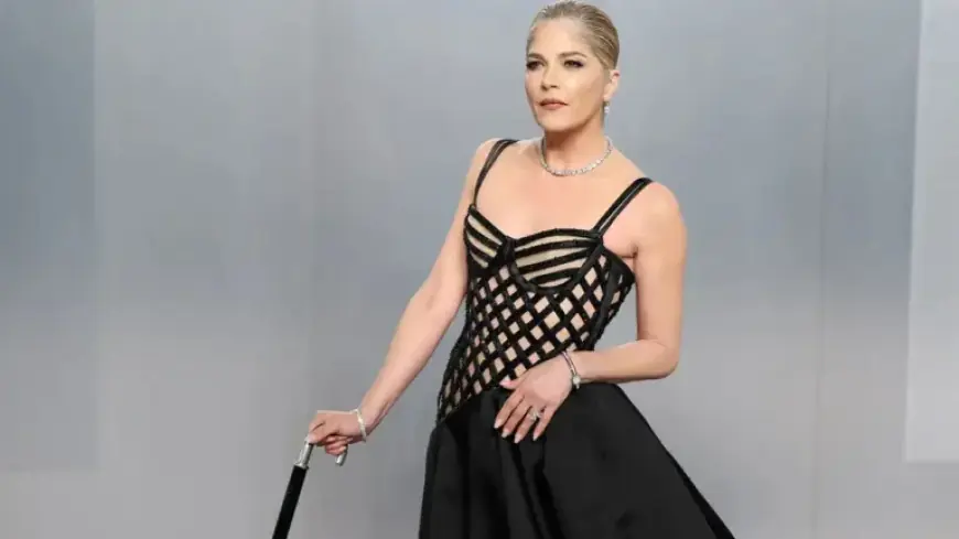Selma Blair Shines in Diamond Watch at Vanity Fair Oscar Party