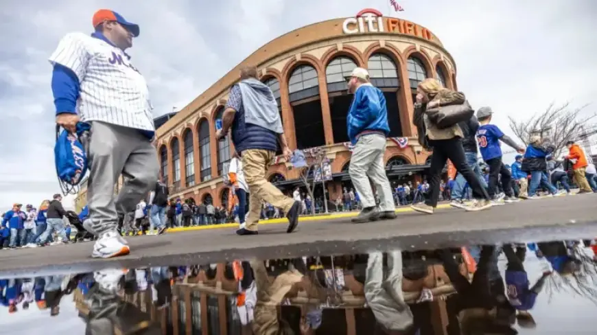 Mets Fans at Citi Field Enjoy Real-Time Game Radio Broadcasts