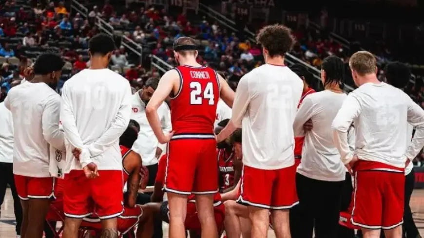 Men’s Basketball Team Loses A-10 Final, 70-62