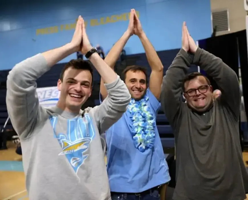 LIU Basketball Superfans Ignite March Madness with ‘Fins Up’ Phenomenon