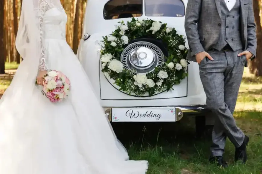 FTC Chairman Investigates The Knot for Allegedly Defrauding Small Businesses