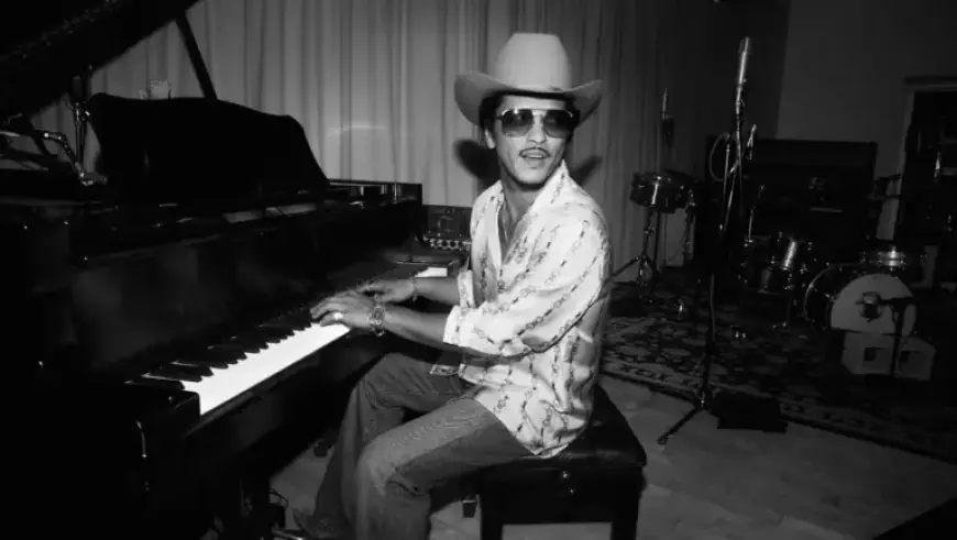 Bruno Mars Partners with Avex Music Group in Global Publishing Deal