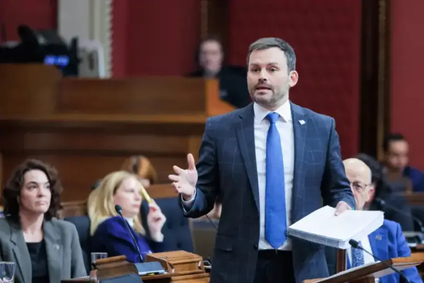 Federal Jobs at Risk in Independent Québec, Warns Paul St-Pierre Plamondon