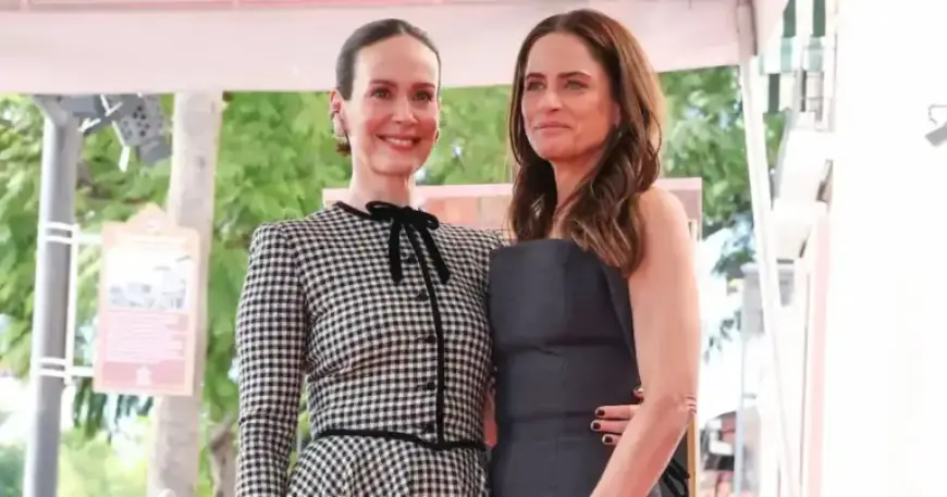 Sarah Paulson Commends Amanda Peet’s Impactful Cancer Essay