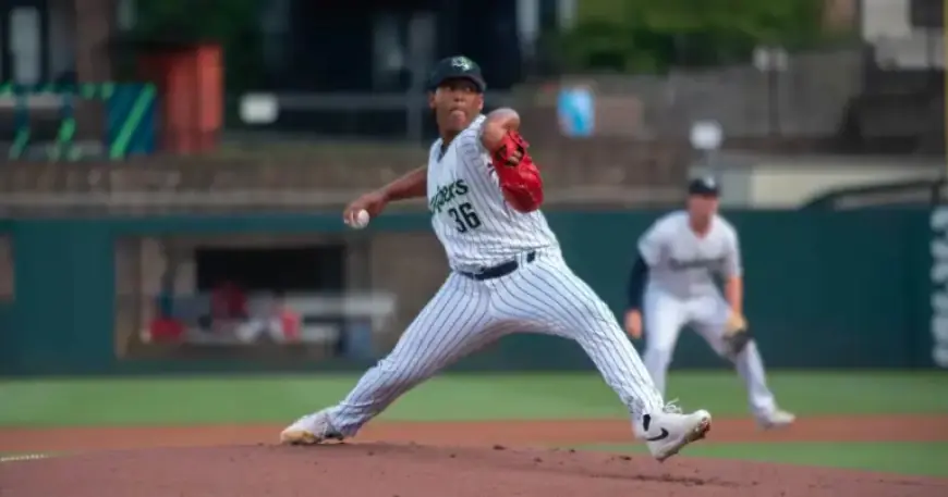 Didier Fuentes Joins Braves’ Bullpen for Season Opener