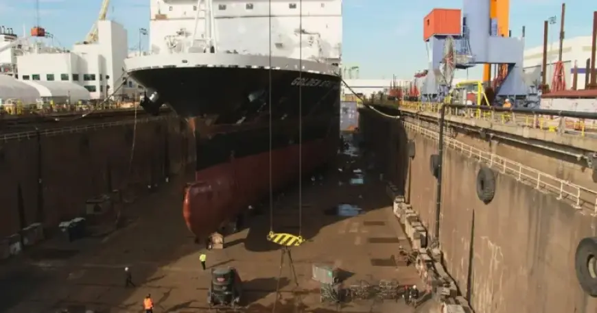 Trump Prioritizes U.S. Shipbuilding Amid South Korea, China Competition