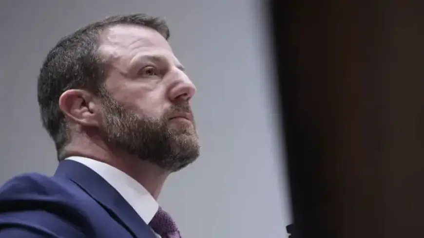 Markwayne Mullin Appointed to Lead Struggling DHS