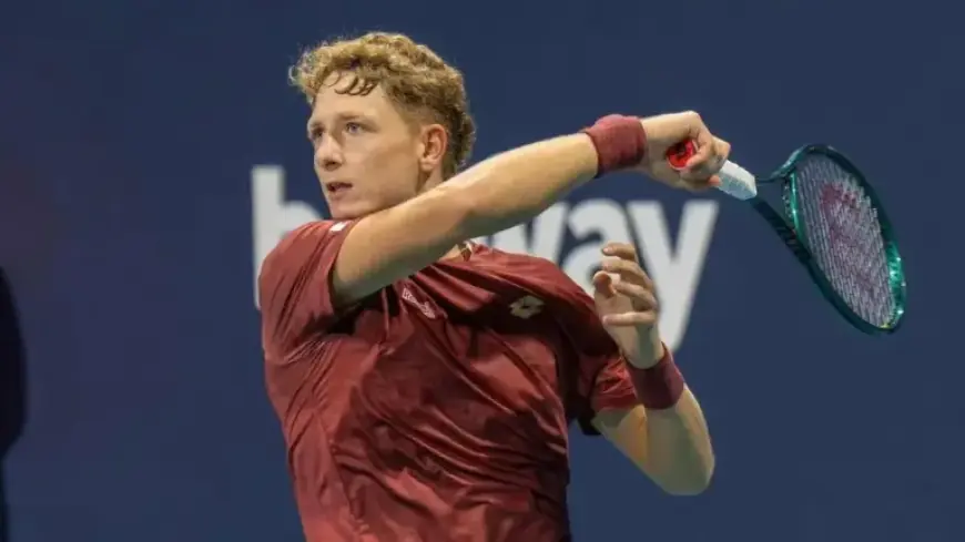 Spanish Tennis Star Shines in Miami: Outlasting Alcaraz and Davidovich