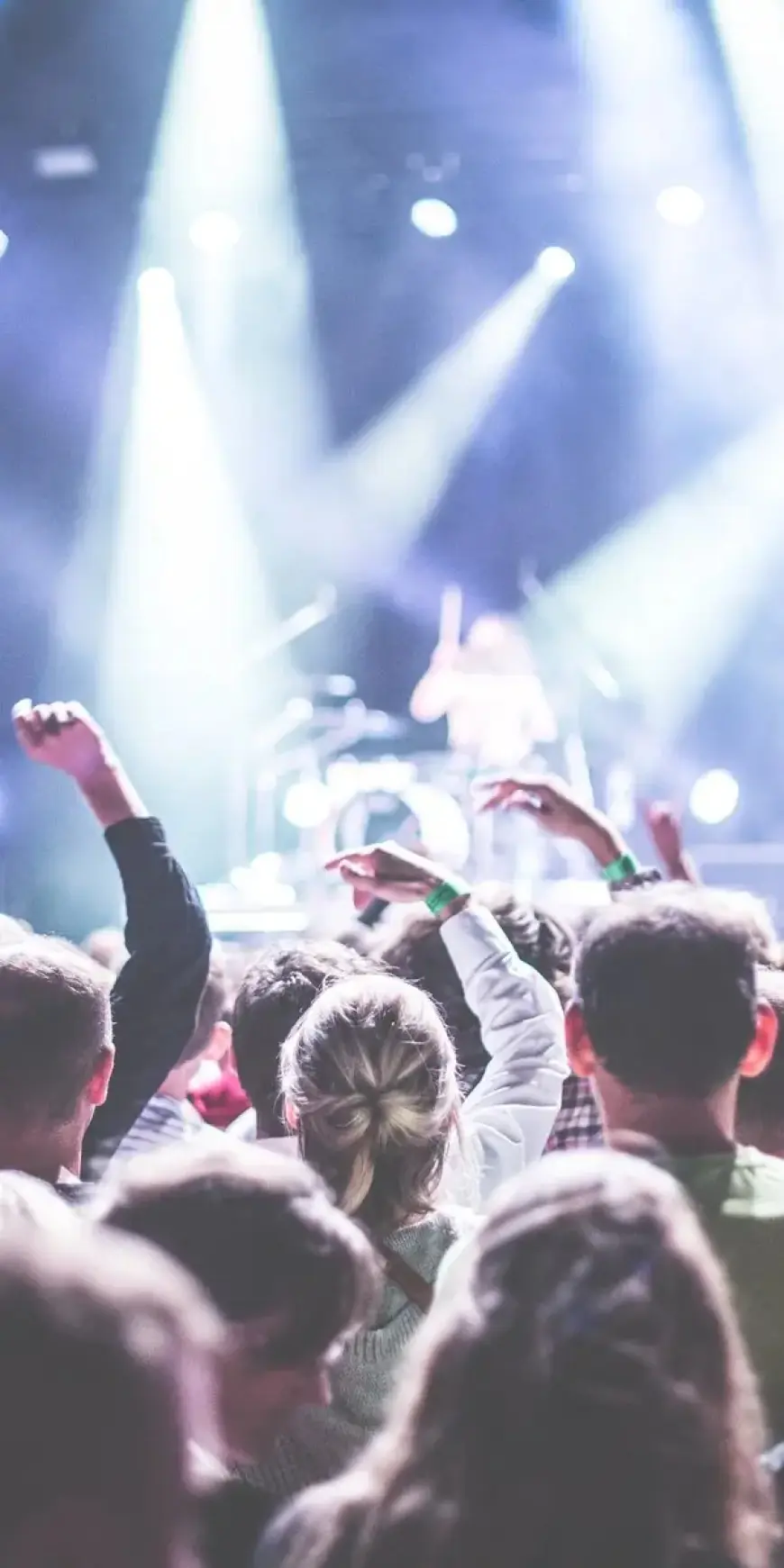 Lorde’s ‘Royals’ Hits 1 Billion YouTube Views Amid Universal Split