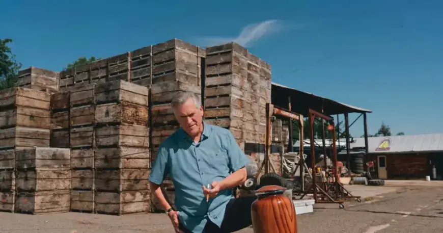 Bruce Campbell Discusses Slapstick, Oregon Filming, and Critique of Spider-Man