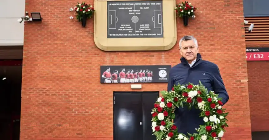 FC Bayern Honors 1958 Munich Air Disaster Victims in Manchester