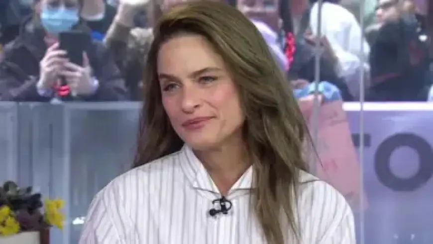 Amanda Peet, Hoda Kotb Share Breast Cancer Survival Stories on TODAY