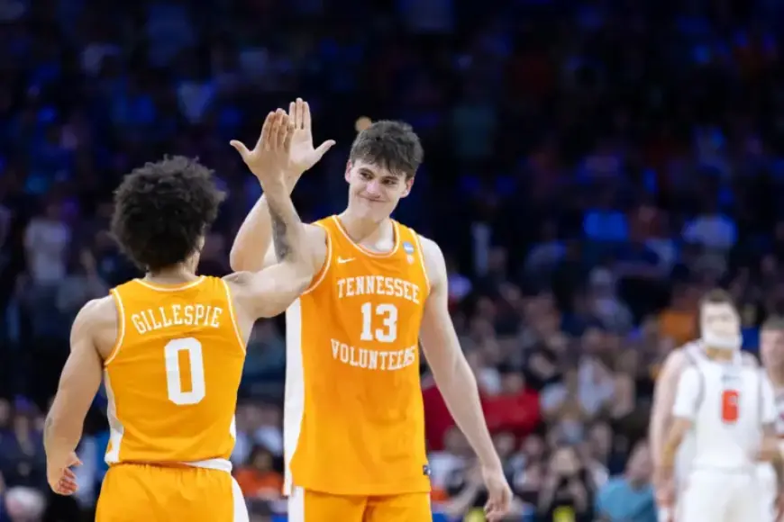 J.P. Estrella’s Triumphant Comeback Boosts Tennessee Basketball