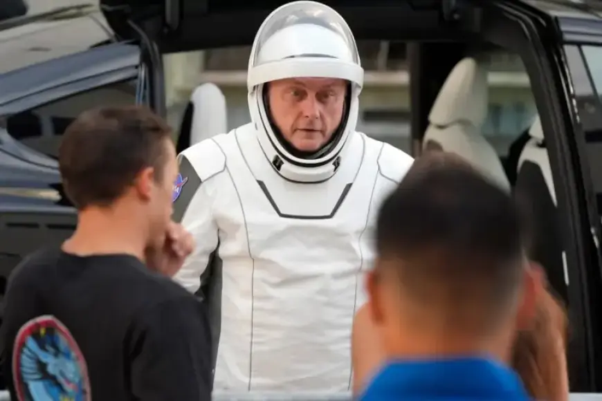 NASA Astronaut Mike Fincke Reveals Speech Loss During ISS Mission