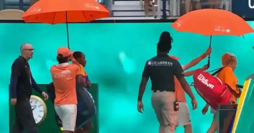 Miami Open Final Halted: Players Exit Court, Jannik Sinner Awaits