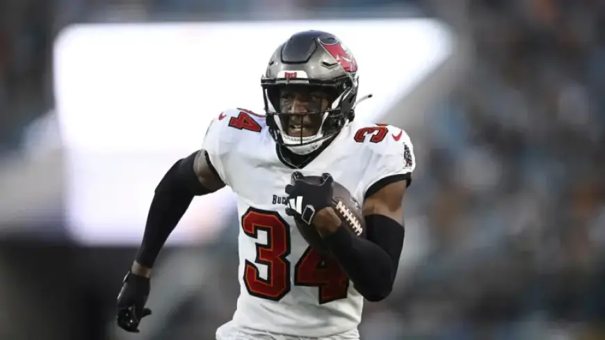 Ex-District 3, PA Football Stars Shine in United Football League Debut