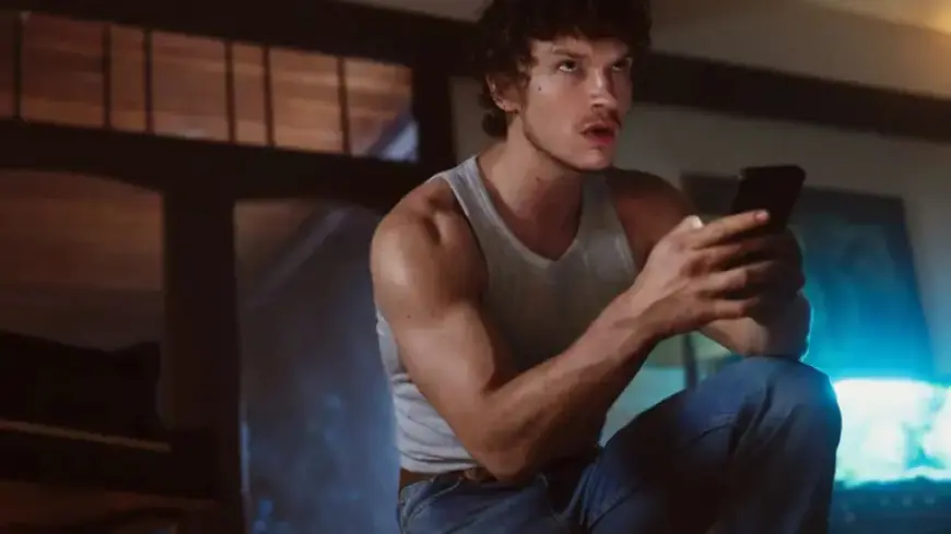 Connor Storrie Stars in Humorous Verizon Commercial Highlighting Comedic Mishap