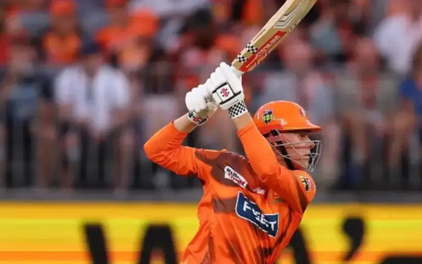 IPL 2026: Irfan Pathan Challenges Cooper Connolly’s No-Bowling Decision