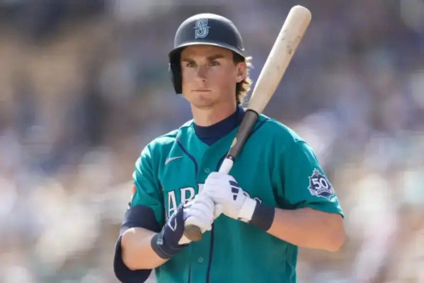 Mariners Secure Contract Extension with Colt Emerson