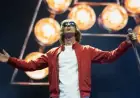 Richard Ashcroft Honors Late Dog Betsy with Song Dedication at The O2, London