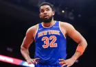 Knicks’ Towns Sidelined Against Bulls Due to Right Elbow Injury